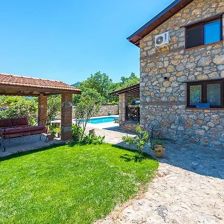 Βίλα Levissi Villas 1 *